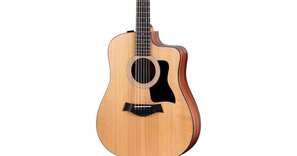 taylor 150ce acoustic guitar