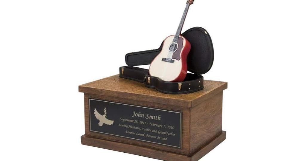 acoustic guitar urn evaluation