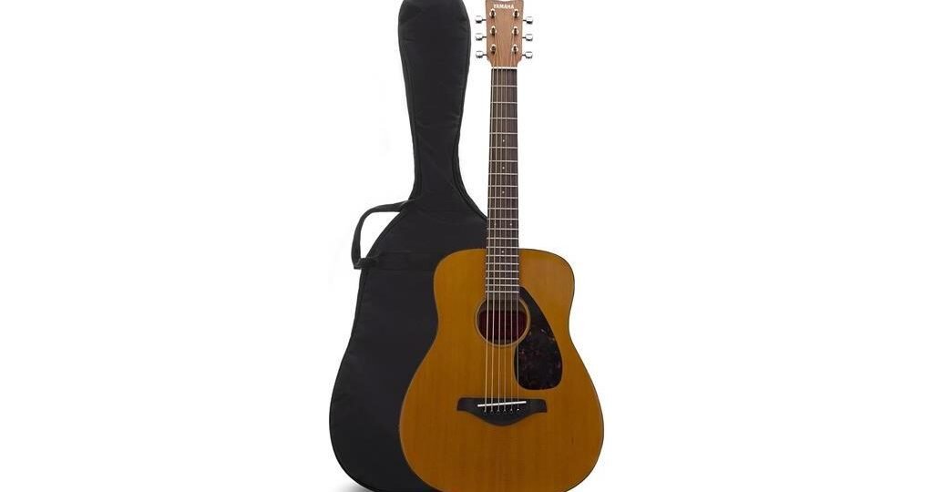 compact beginner guitar review