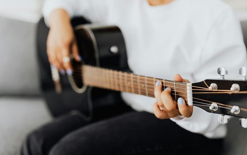 beginner left handed guitars